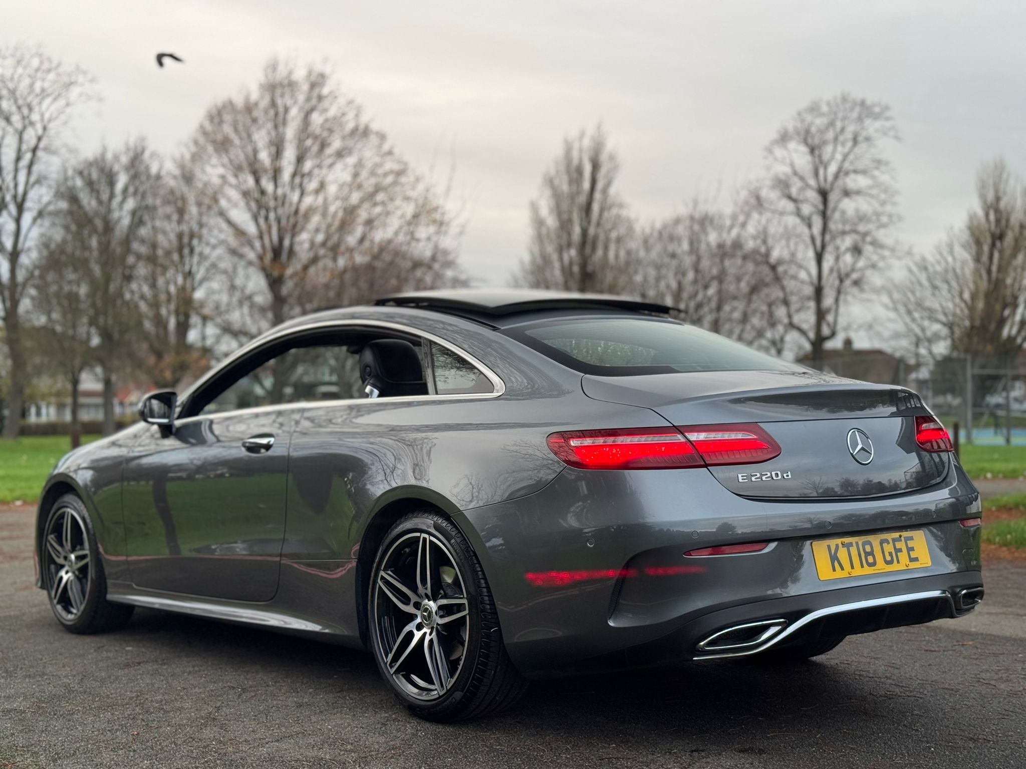 MERCEDES-BENZ E 220 D AMG LINE PREMIUM AUTO