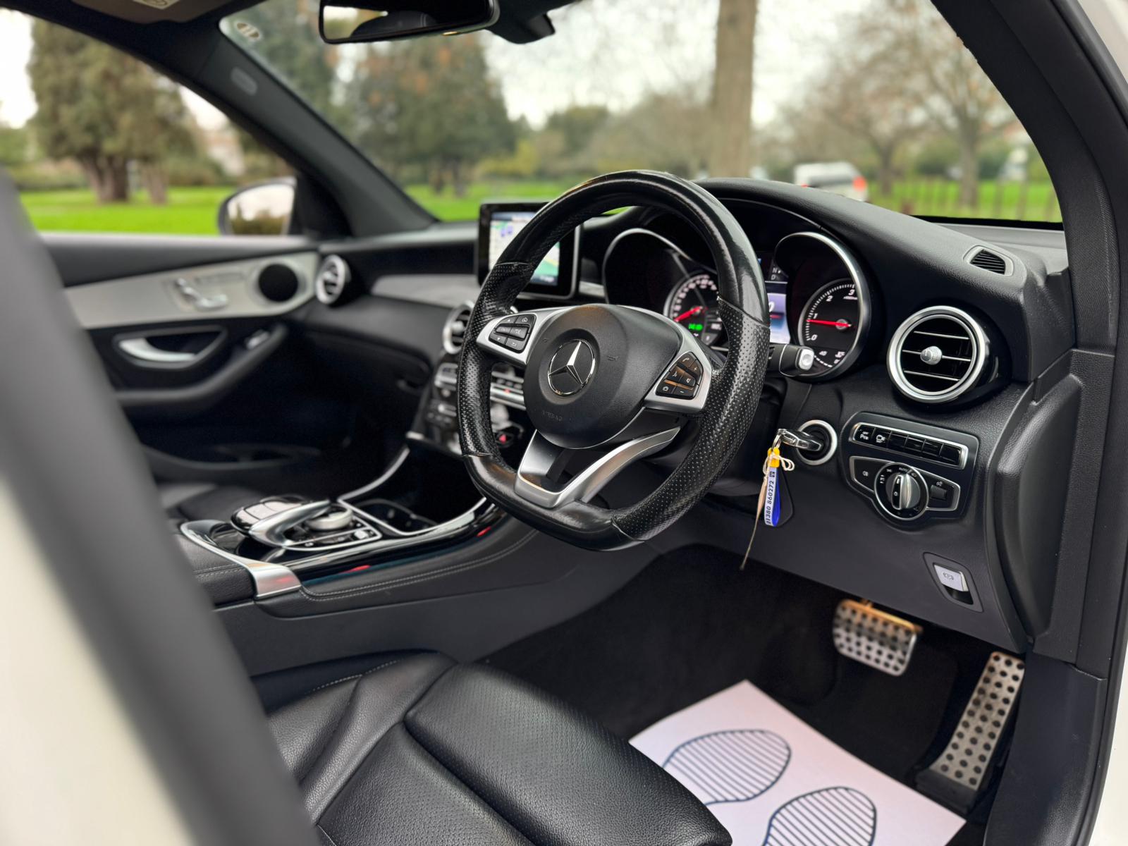 MERCEDES-BENZ GLC 220 D 4M AMG LINE PREM A