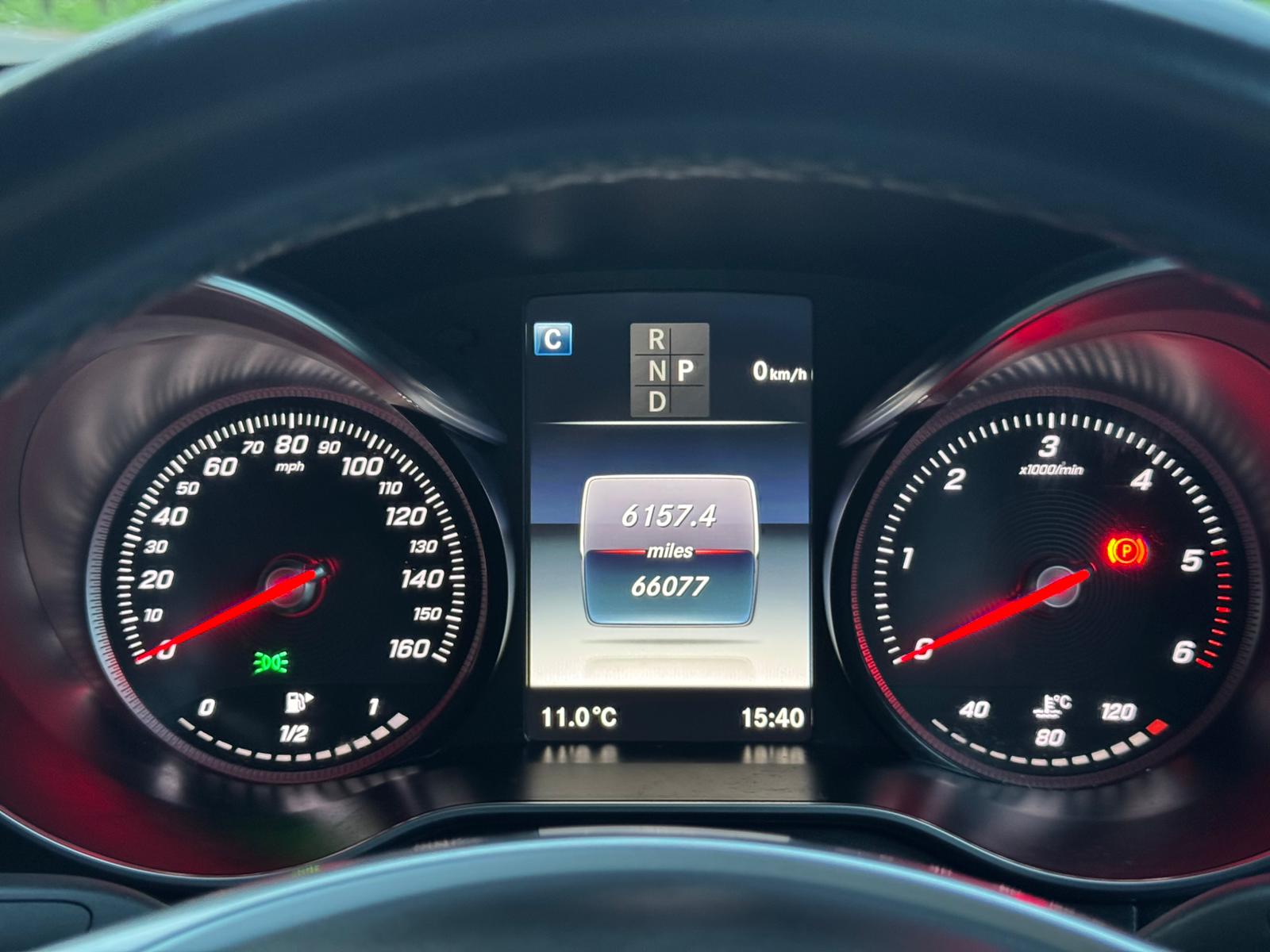 MERCEDES-BENZ GLC 250 D 4MATIC AMG LINE AUTO