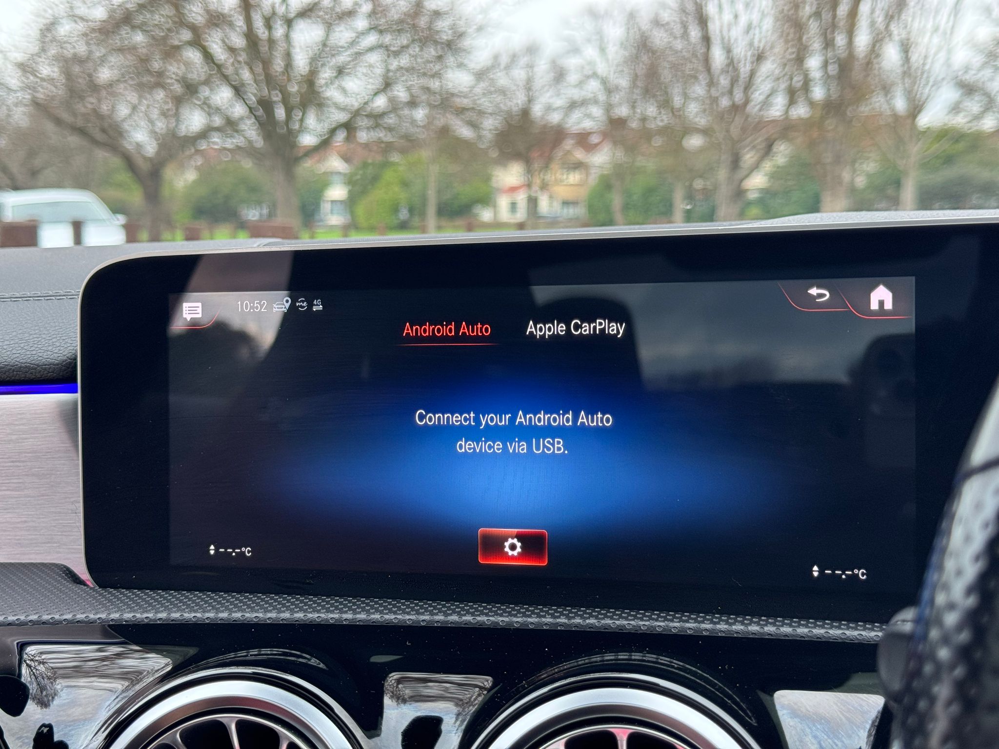 MERCEDES-BENZ CLA 200 AMG LINE PREMIUM + A