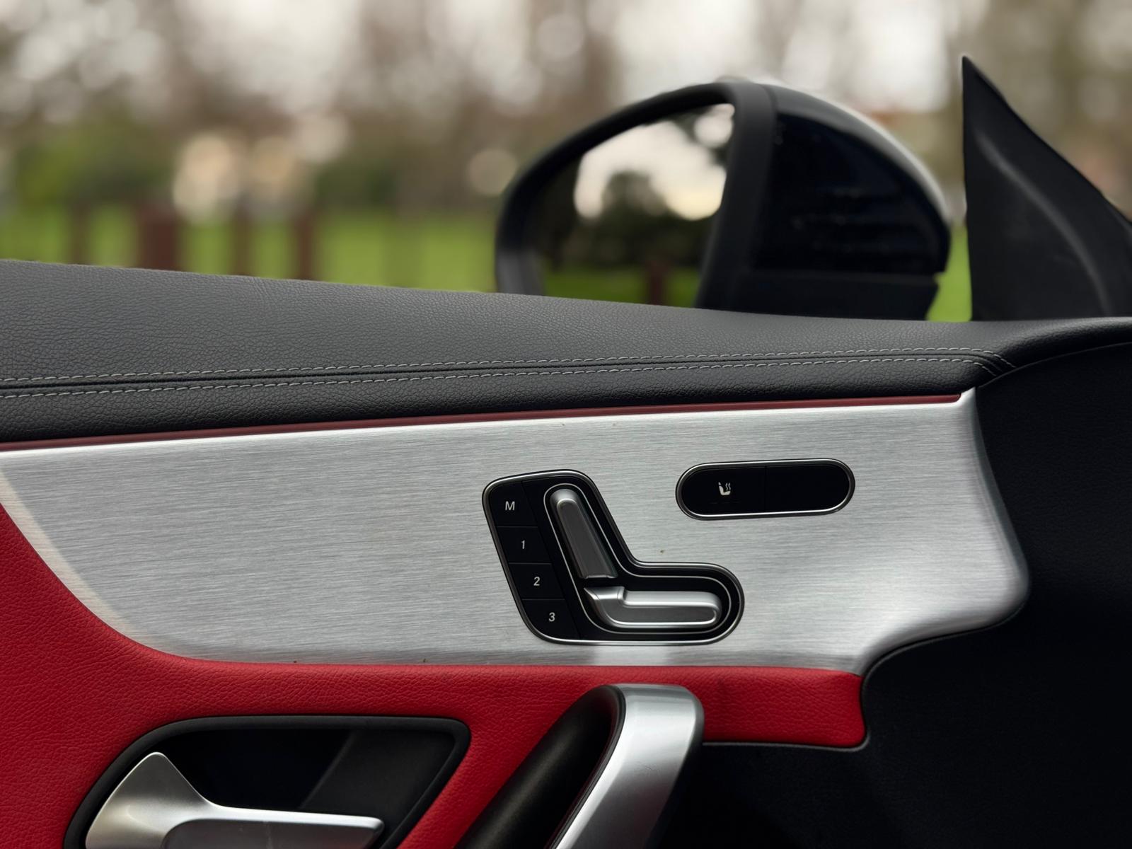 MERCEDES-BENZ CLA 200 AMG LINE PREMIUM + A