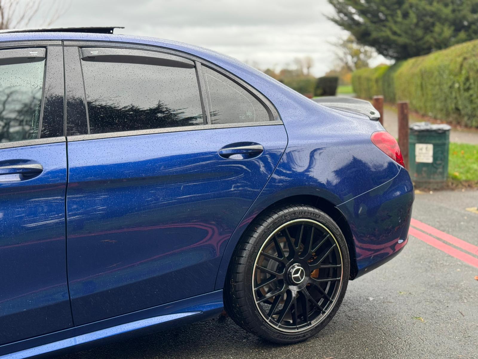 MERCEDES-BENZ AMG C 43 PREMIUM + 4MATIC A