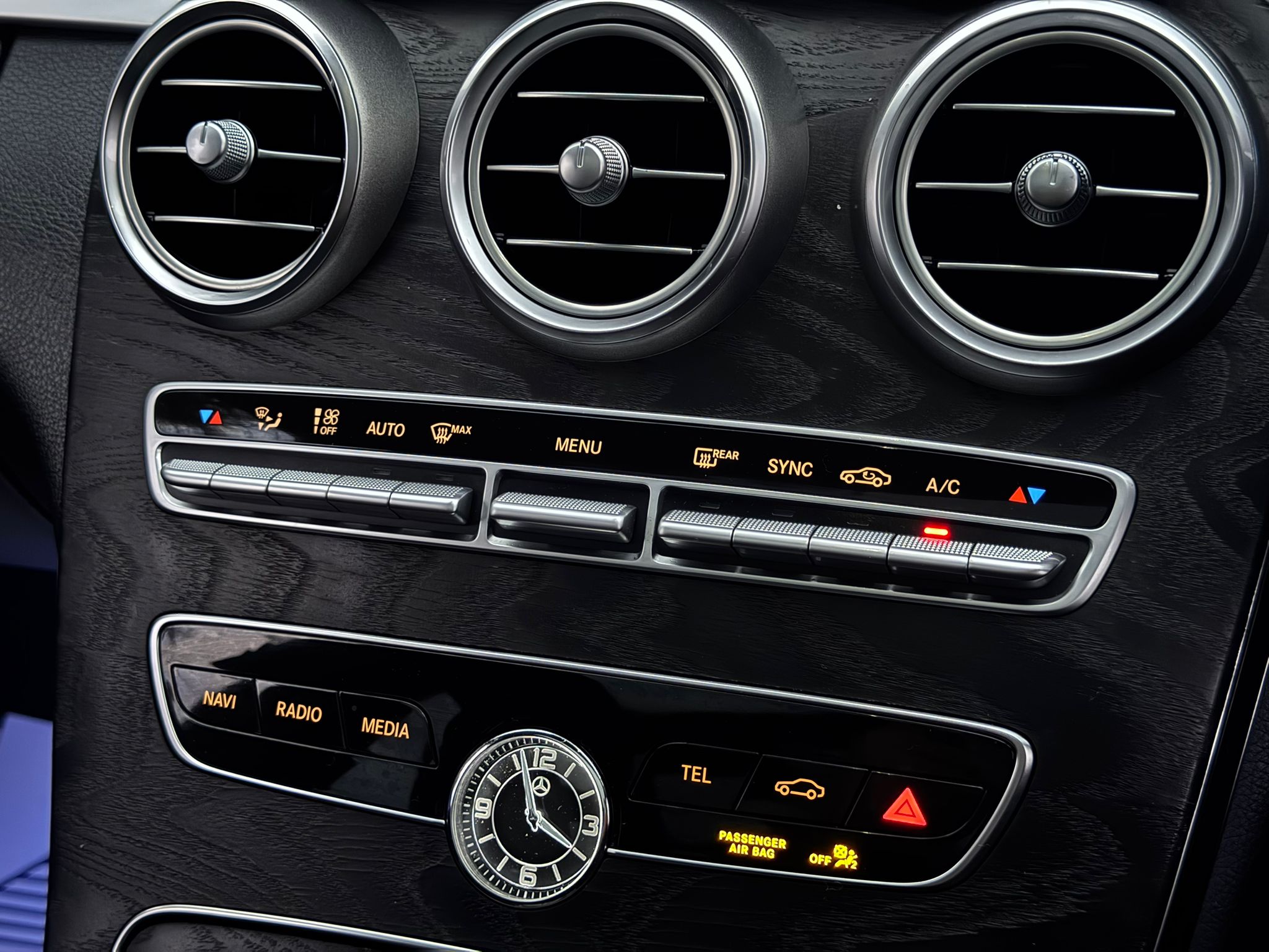 MERCEDES-BENZ C 220 AMG LINE PREMIUM + D A