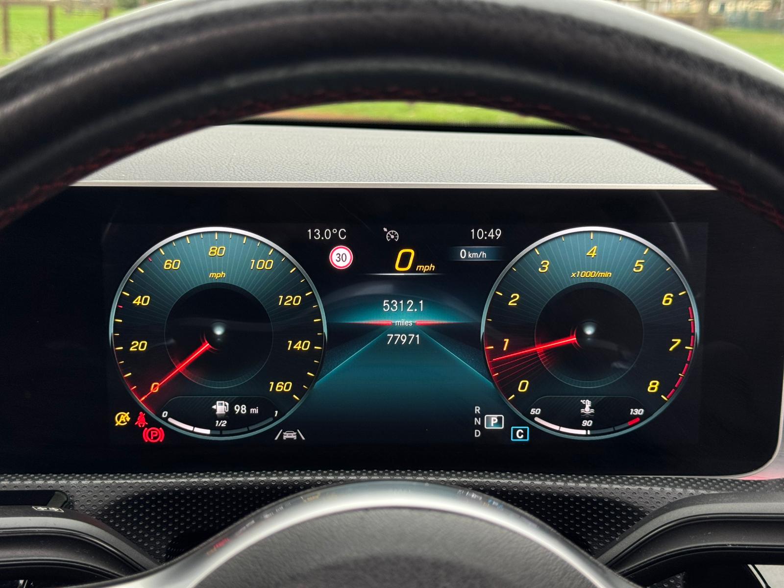 MERCEDES-BENZ CLA 200 AMG LINE PREMIUM + A