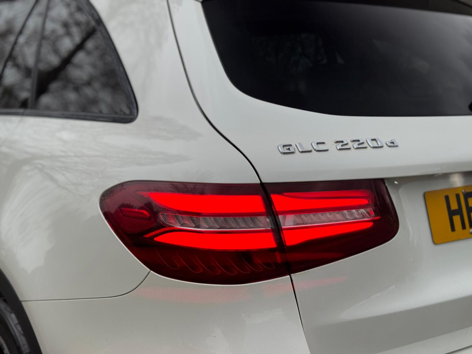 MERCEDES-BENZ GLC 220 D 4M AMG LINE PREM A