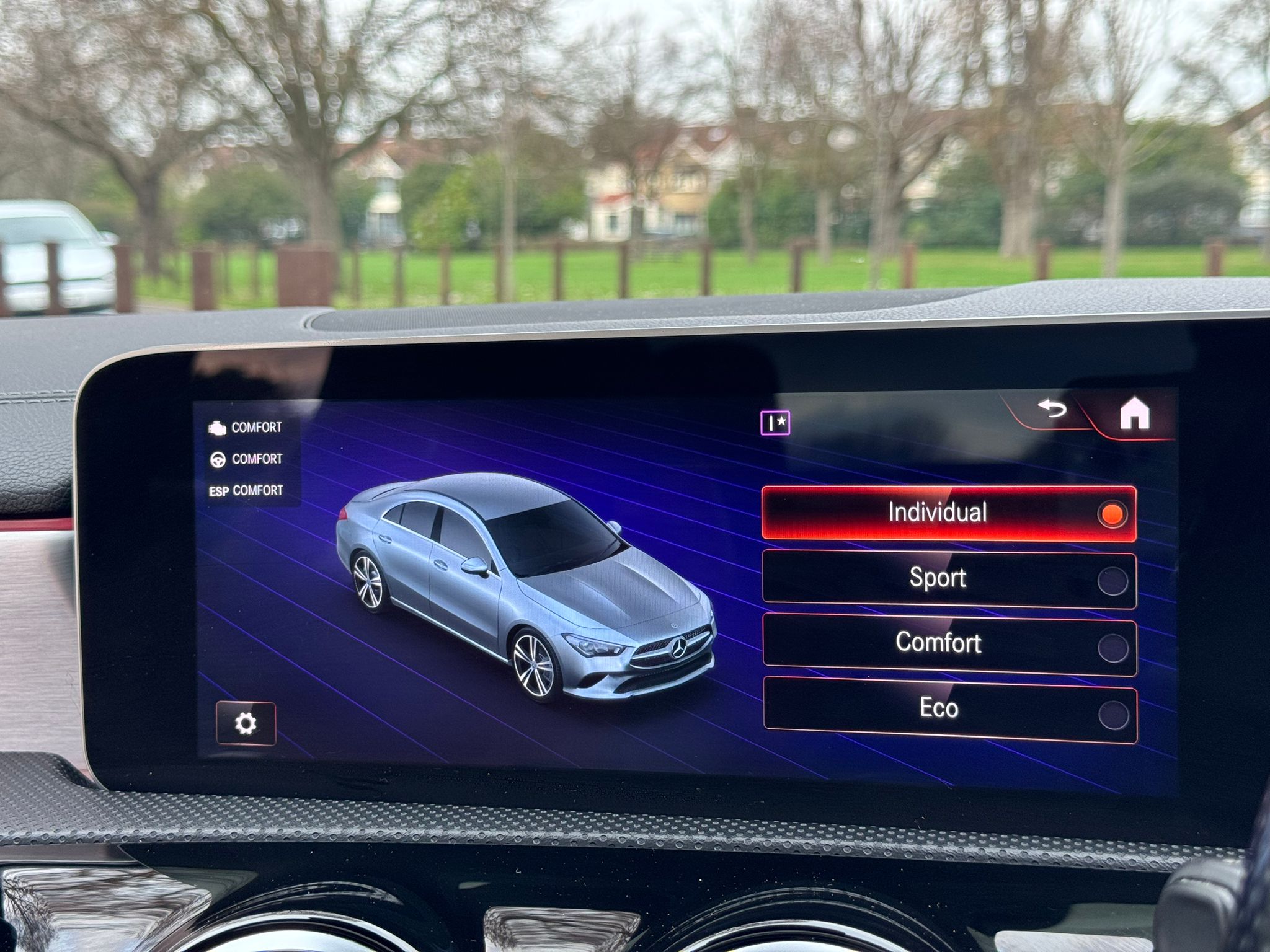 MERCEDES-BENZ CLA 200 AMG LINE PREMIUM + A