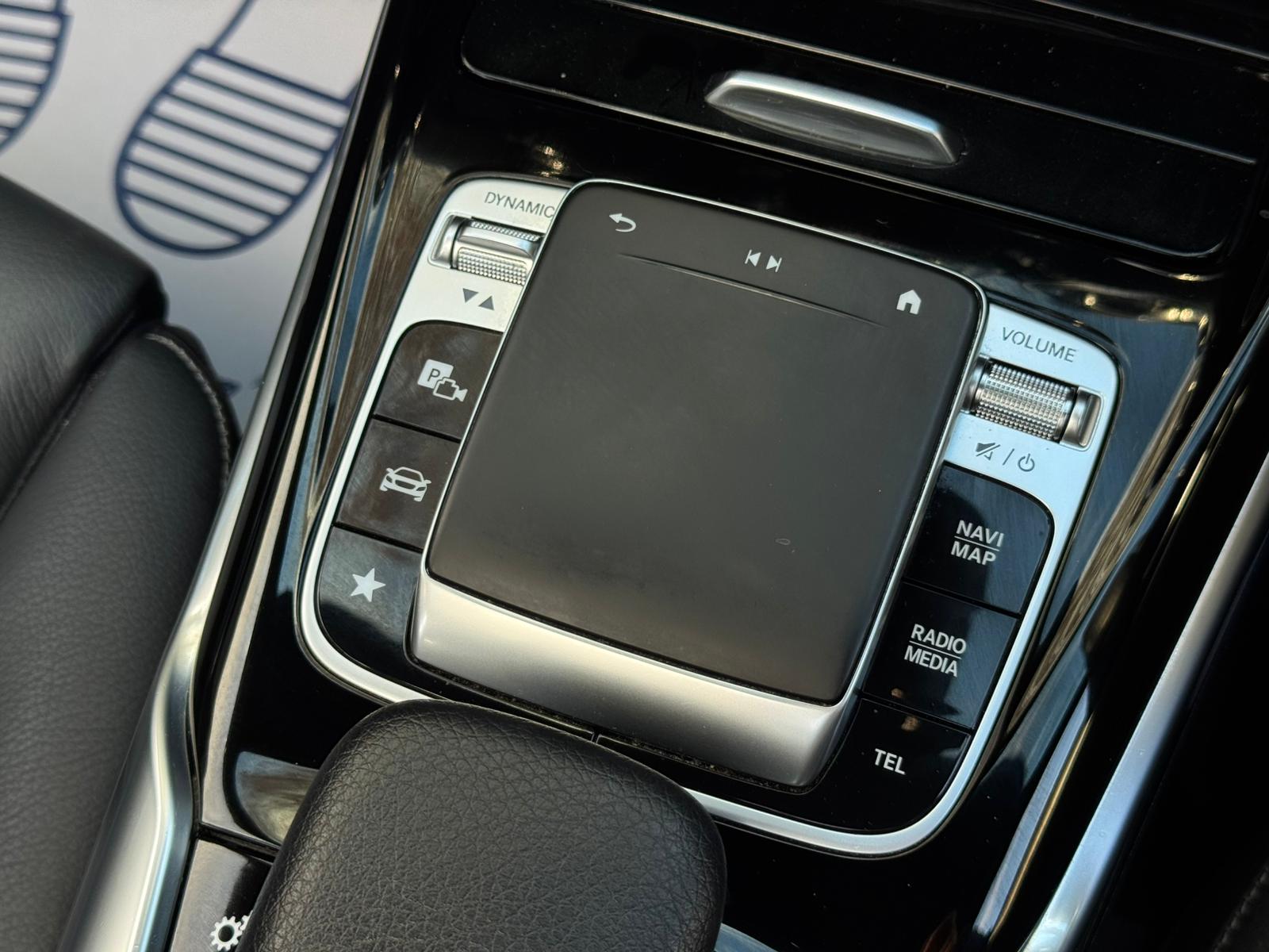 MERCEDES-BENZ AMG A 35 4MATIC PREMIUM + AUTO