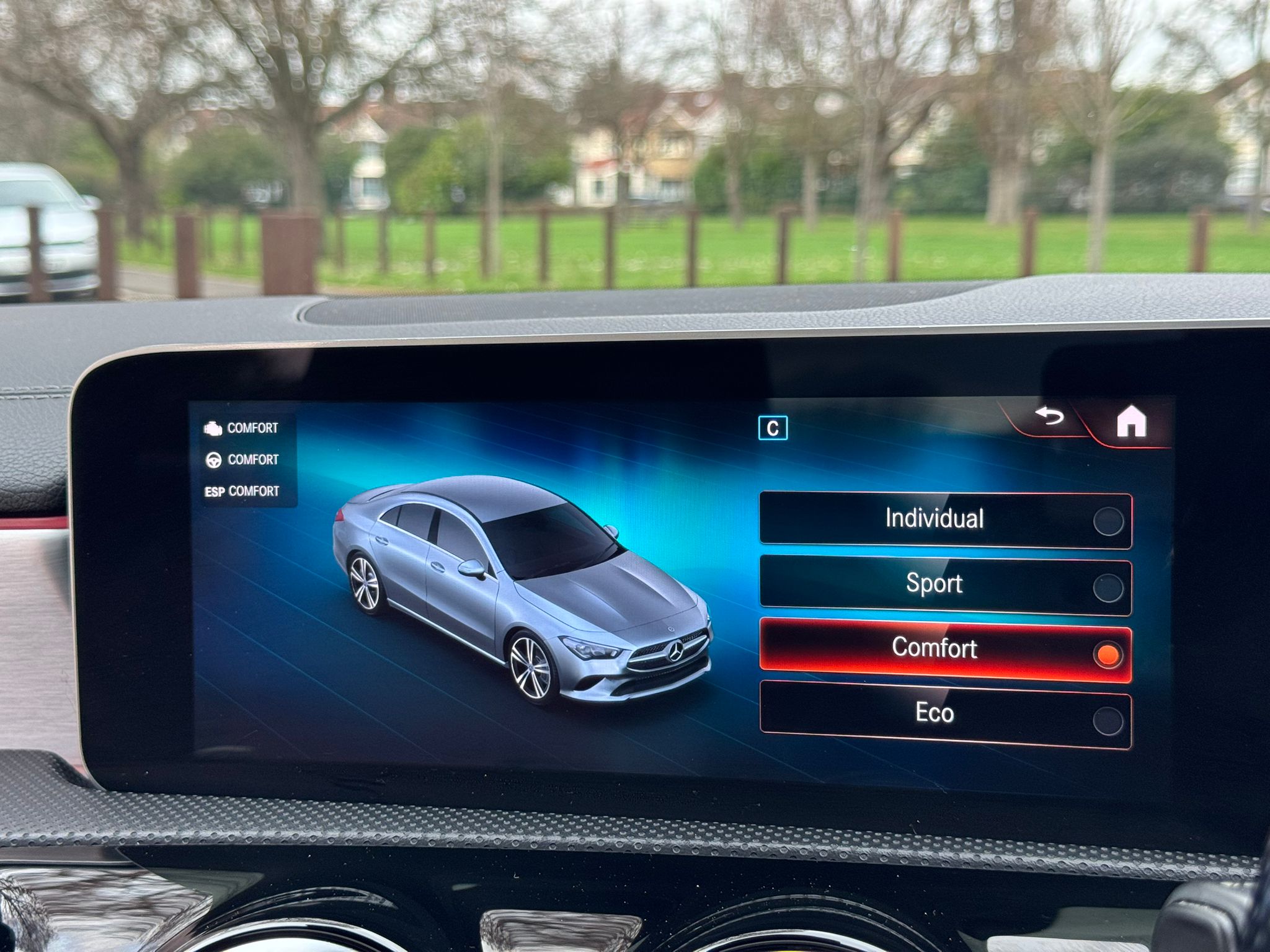 MERCEDES-BENZ CLA 200 AMG LINE PREMIUM + A