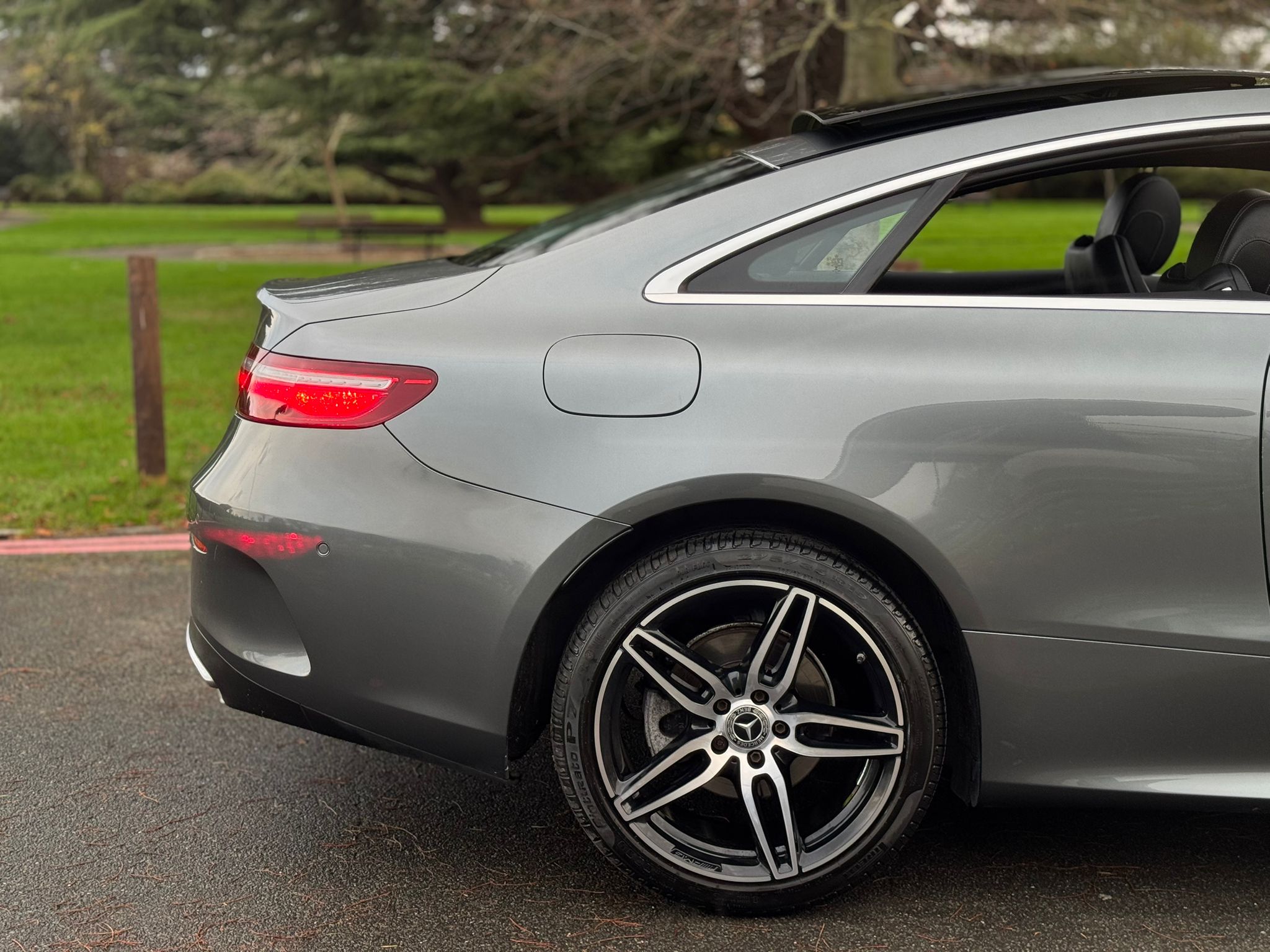 MERCEDES-BENZ E 220 D AMG LINE PREMIUM AUTO