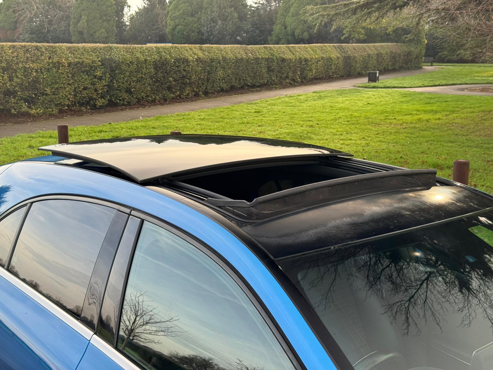 MERCEDES-BENZ A 200 AMG LINE PREMIUM +