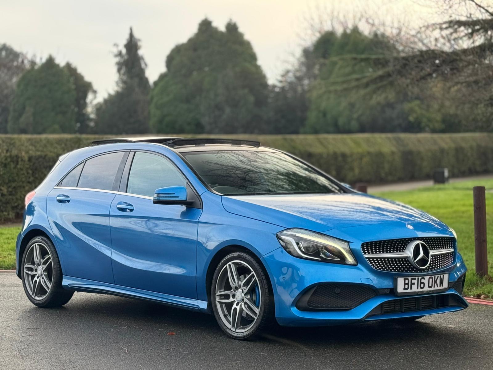 MERCEDES-BENZ A 200 AMG LINE PREMIUM +
