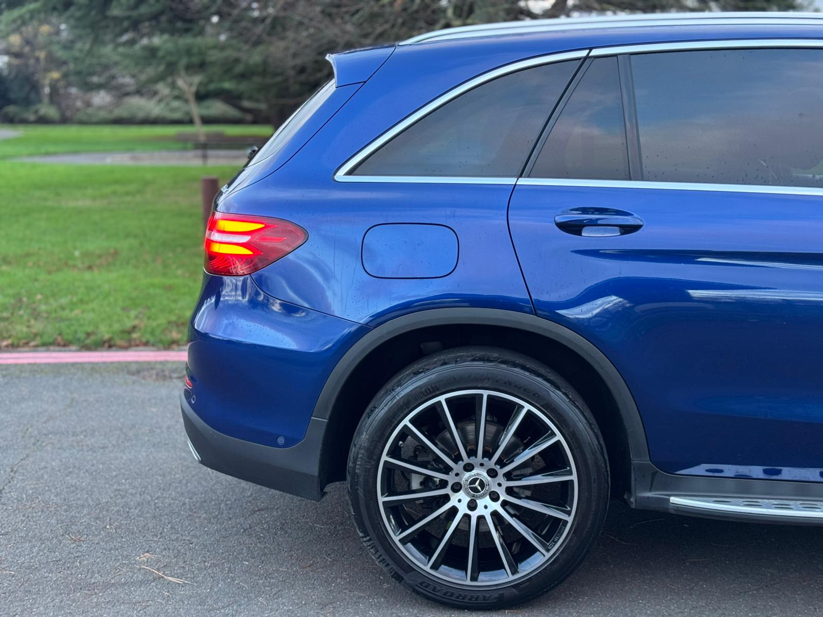 MERCEDES-BENZ GLC 250 D 4MATIC AMG LINE AUTO