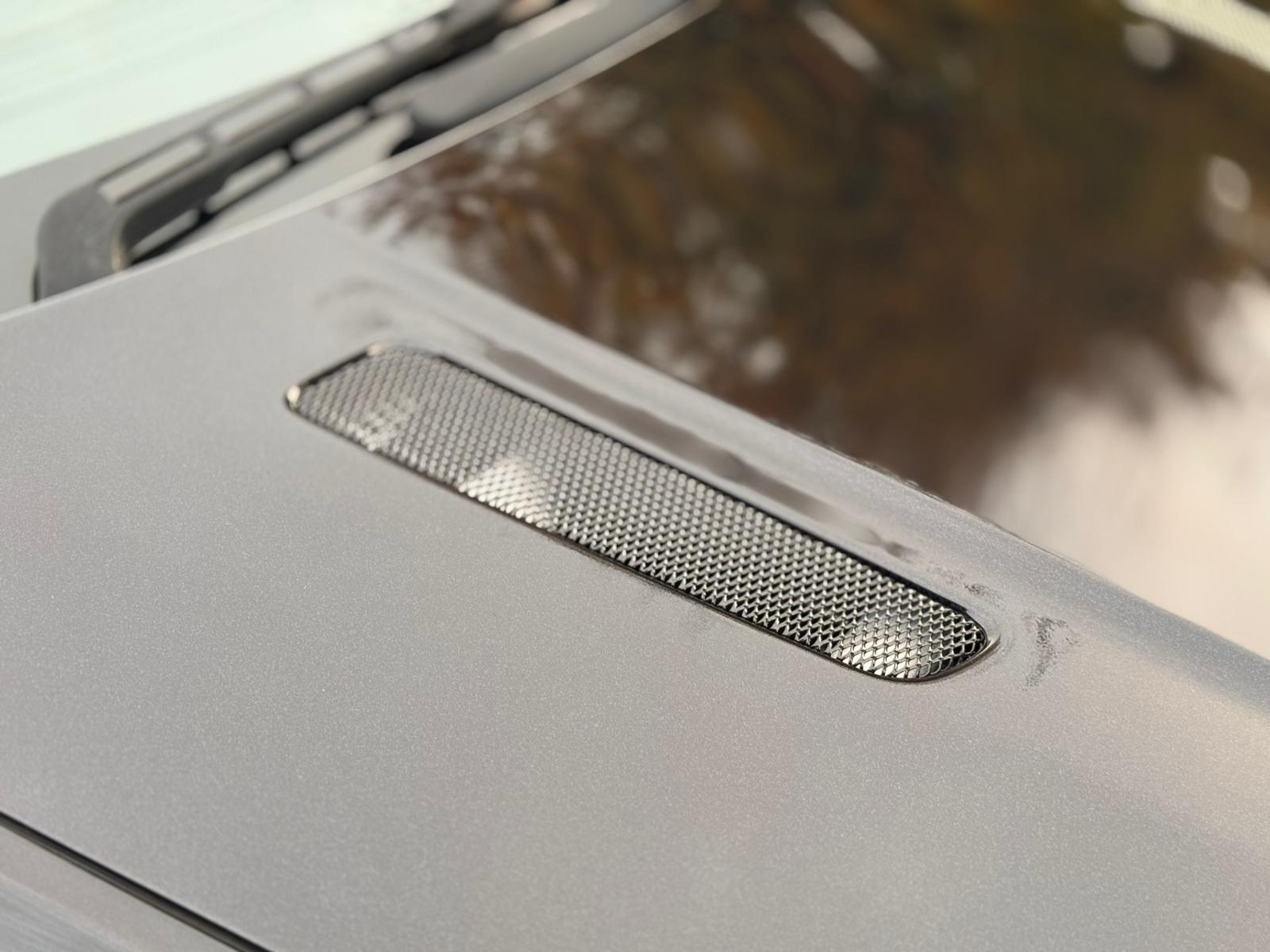 ASTON MARTIN VANTAGE V8 AUTO