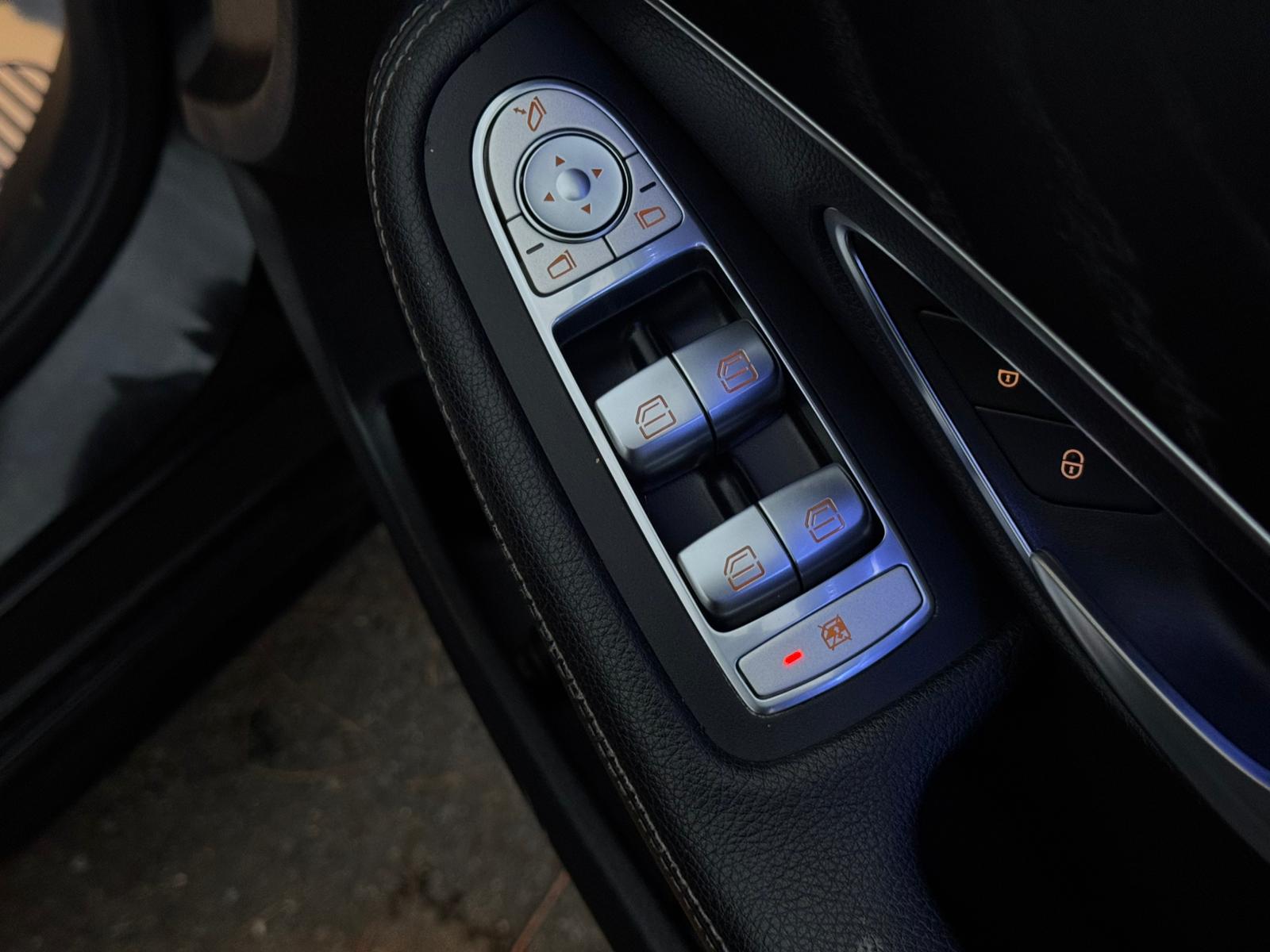 MERCEDES-BENZ C 220 AMG LINE PREMIUM + D A