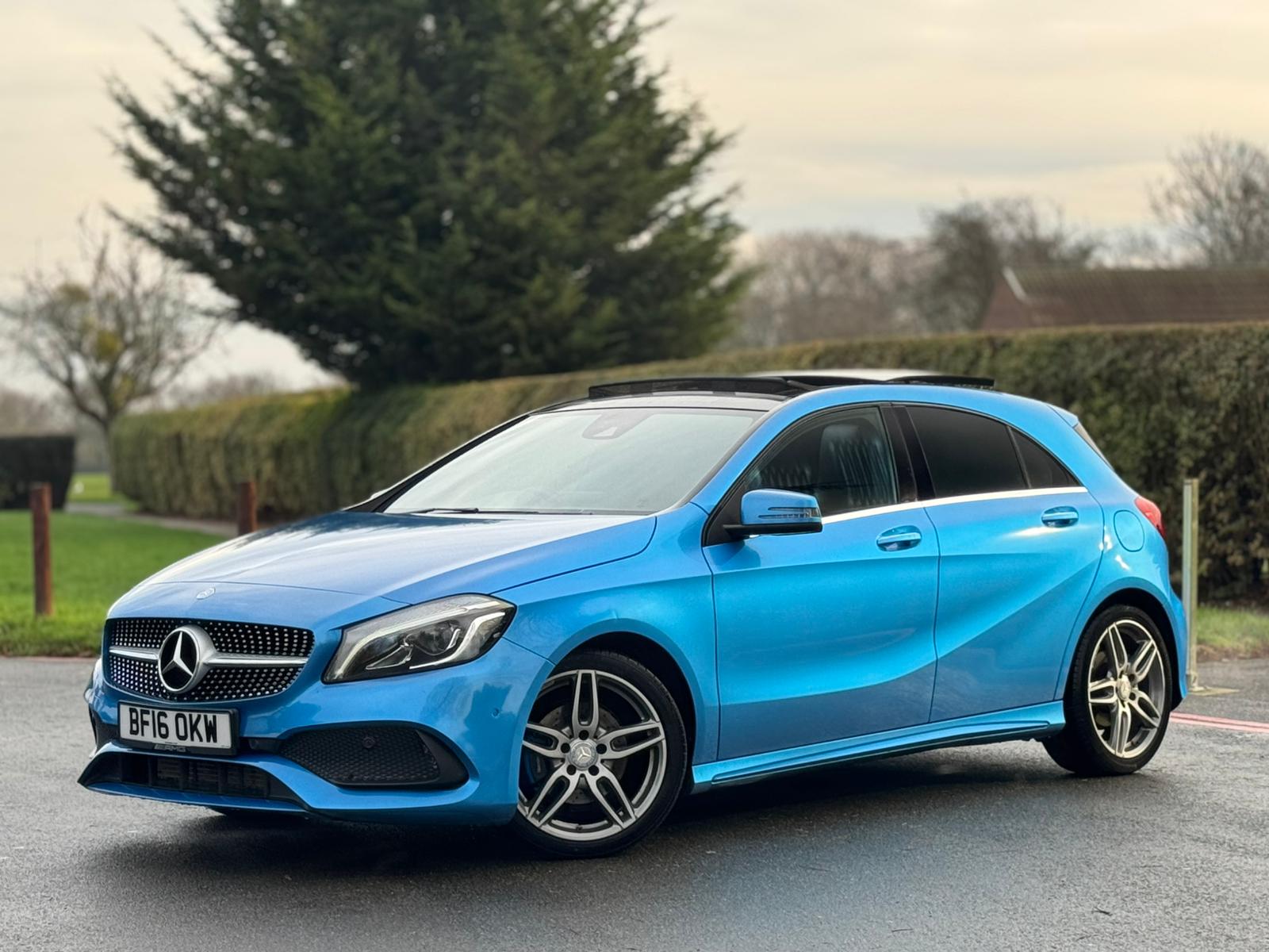 MERCEDES-BENZ A 200 AMG LINE PREMIUM +