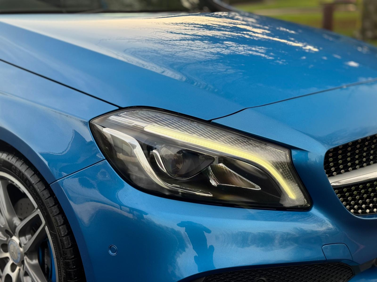 MERCEDES-BENZ A 200 AMG LINE PREMIUM +