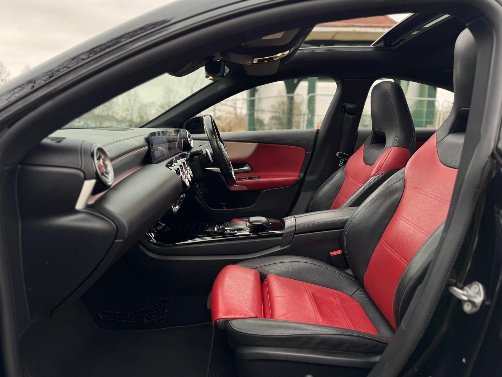 MERCEDES-BENZ CLA 200 AMG LINE PREMIUM + A