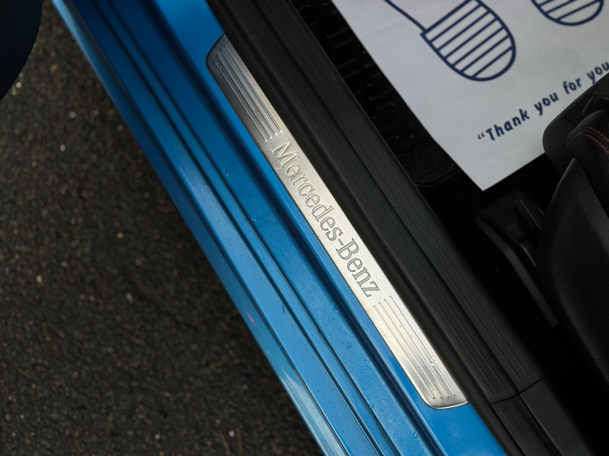 MERCEDES-BENZ A 200 AMG LINE PREMIUM +