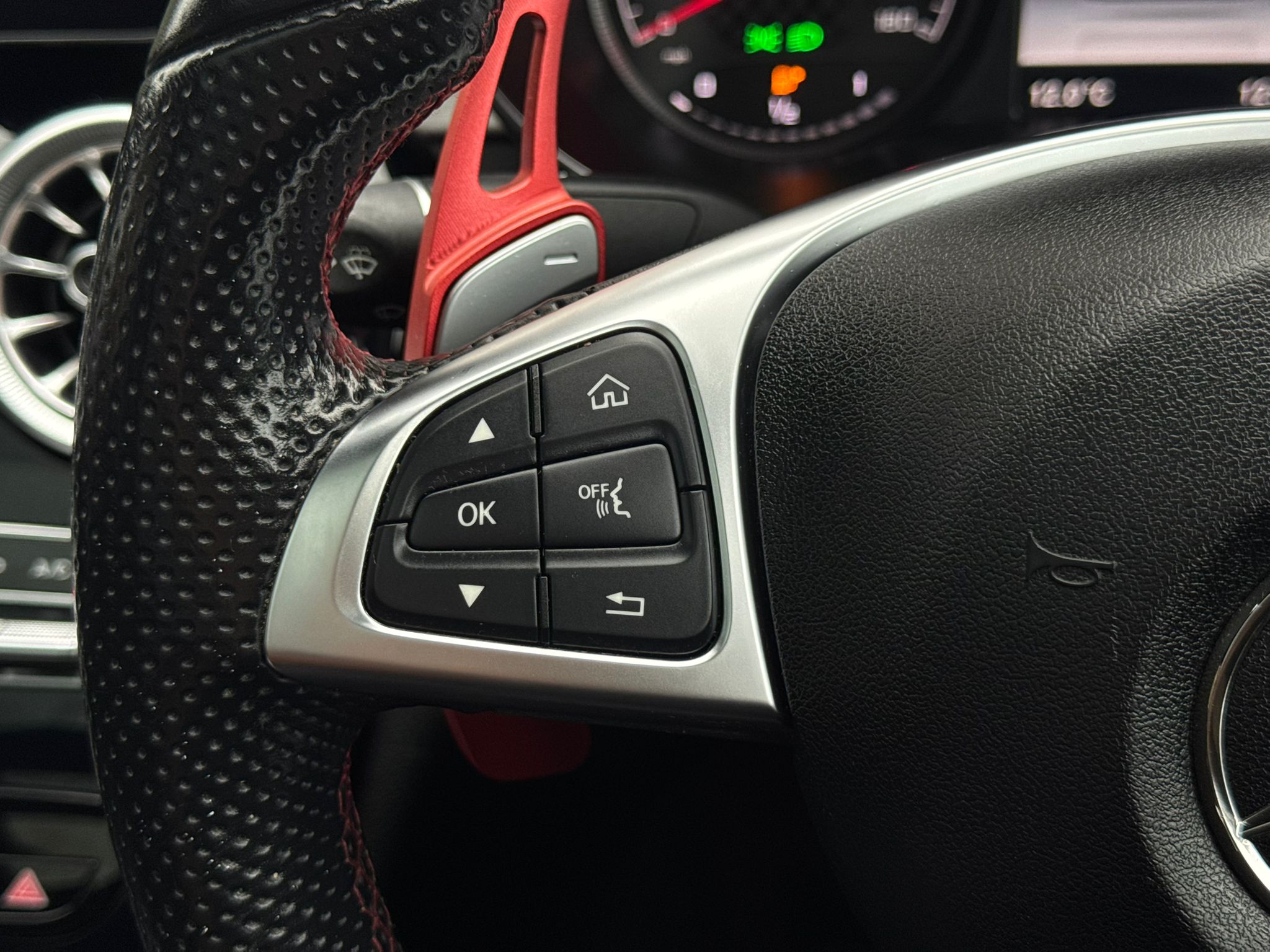 MERCEDES-BENZ AMG C 43 PREMIUM + 4MATIC A