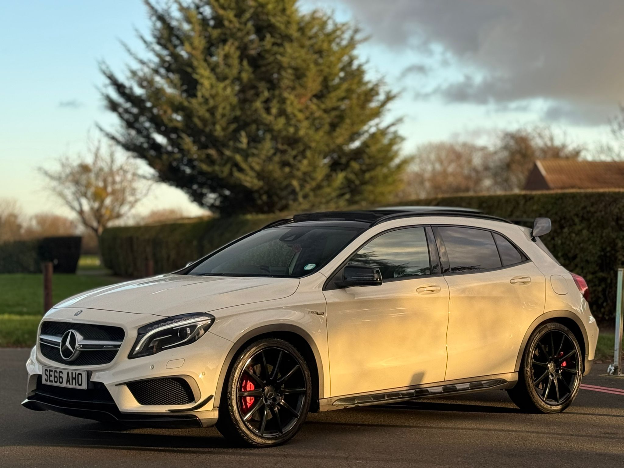 MERCEDES-BENZ AMG GLA 45 4MATIC PREMIUM AUTO