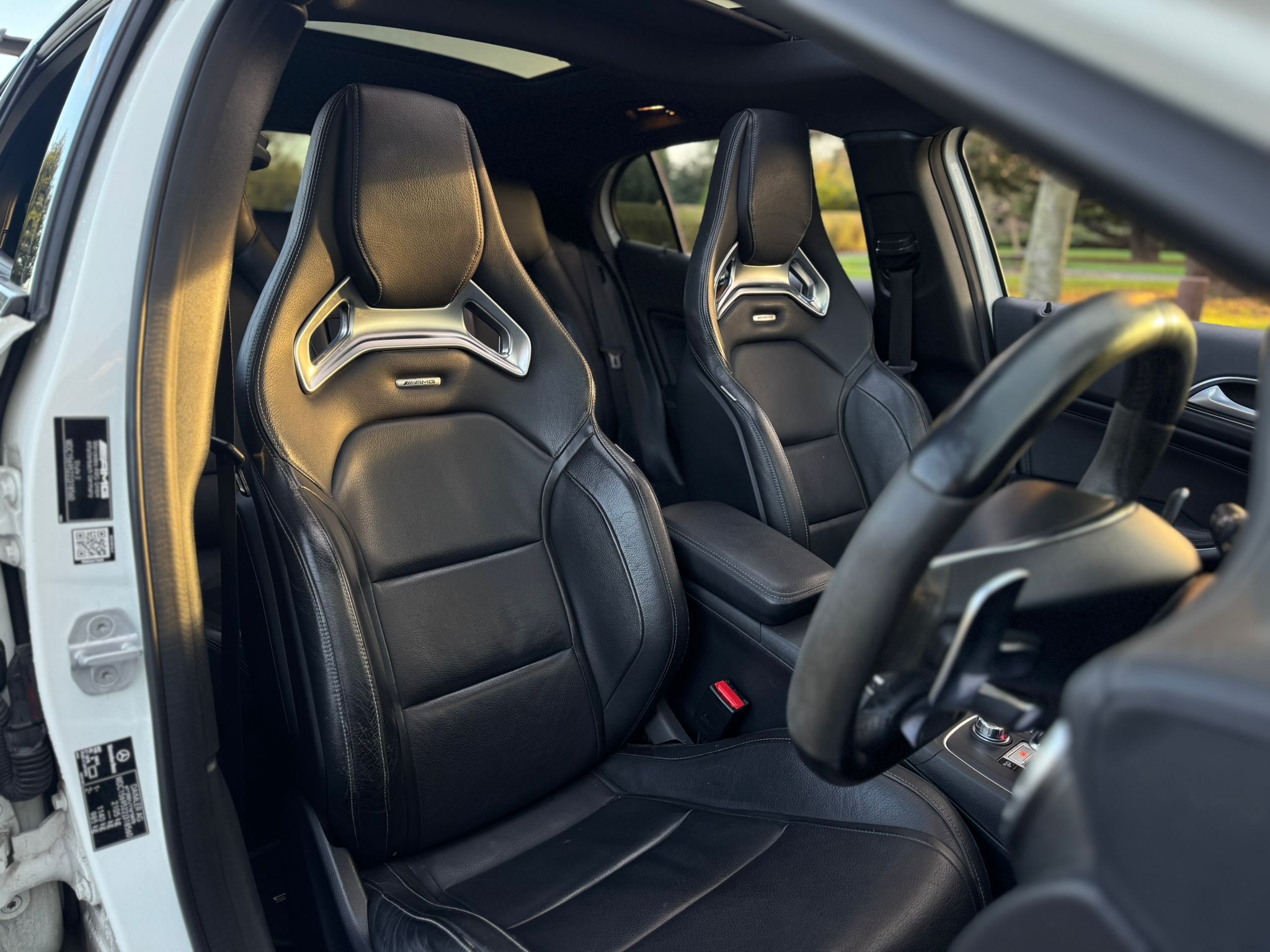 MERCEDES-BENZ AMG GLA 45 4MATIC PREMIUM AUTO