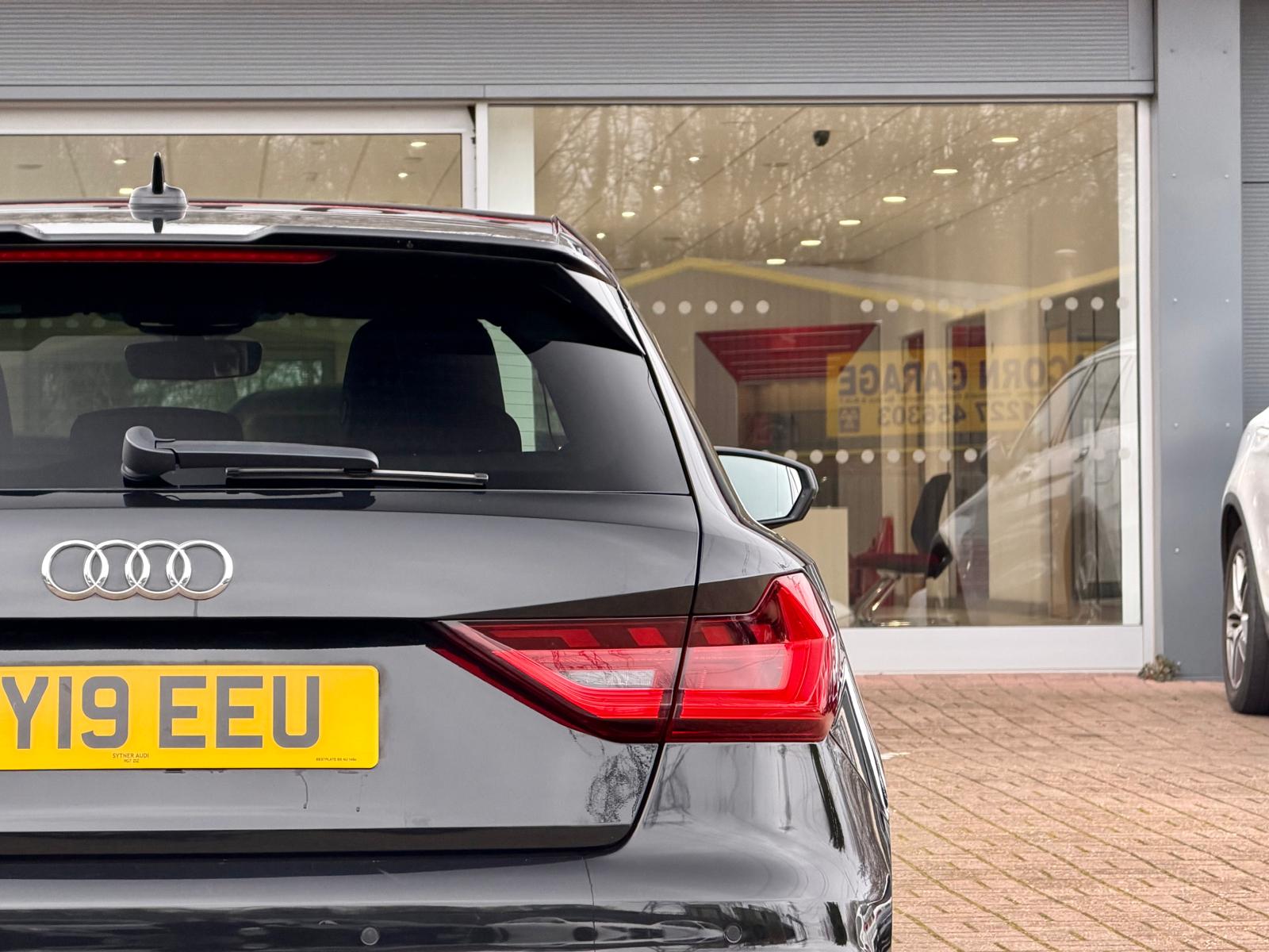 AUDI A1 S LN COMPETITION 40 TFSI SA