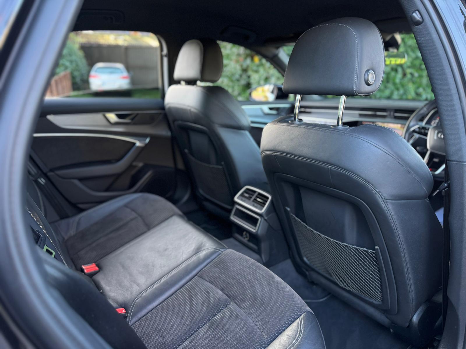 MERCEDES-BENZ A 220 AMG LINE AUTO