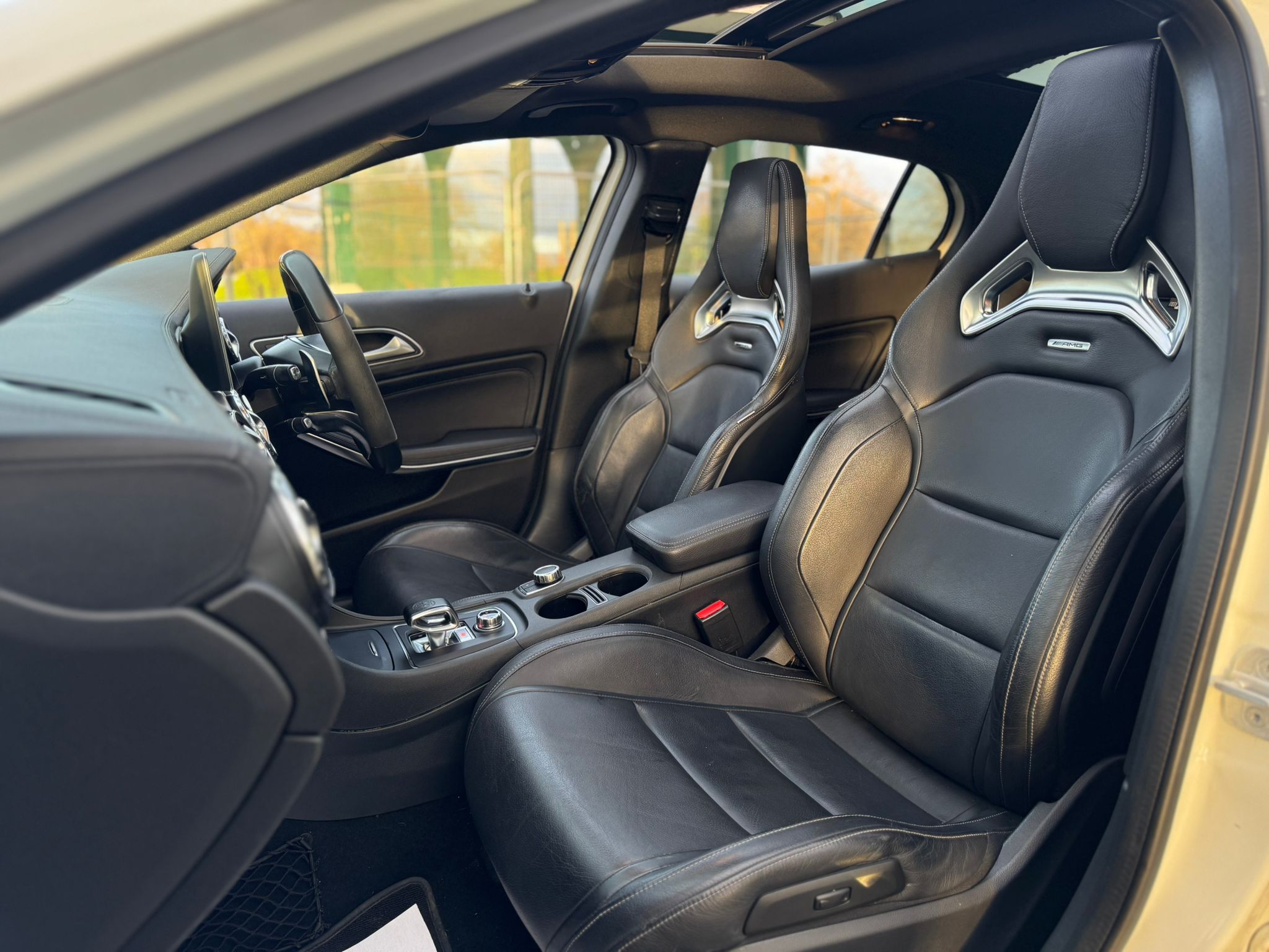 MERCEDES-BENZ AMG GLA 45 4MATIC PREMIUM AUTO