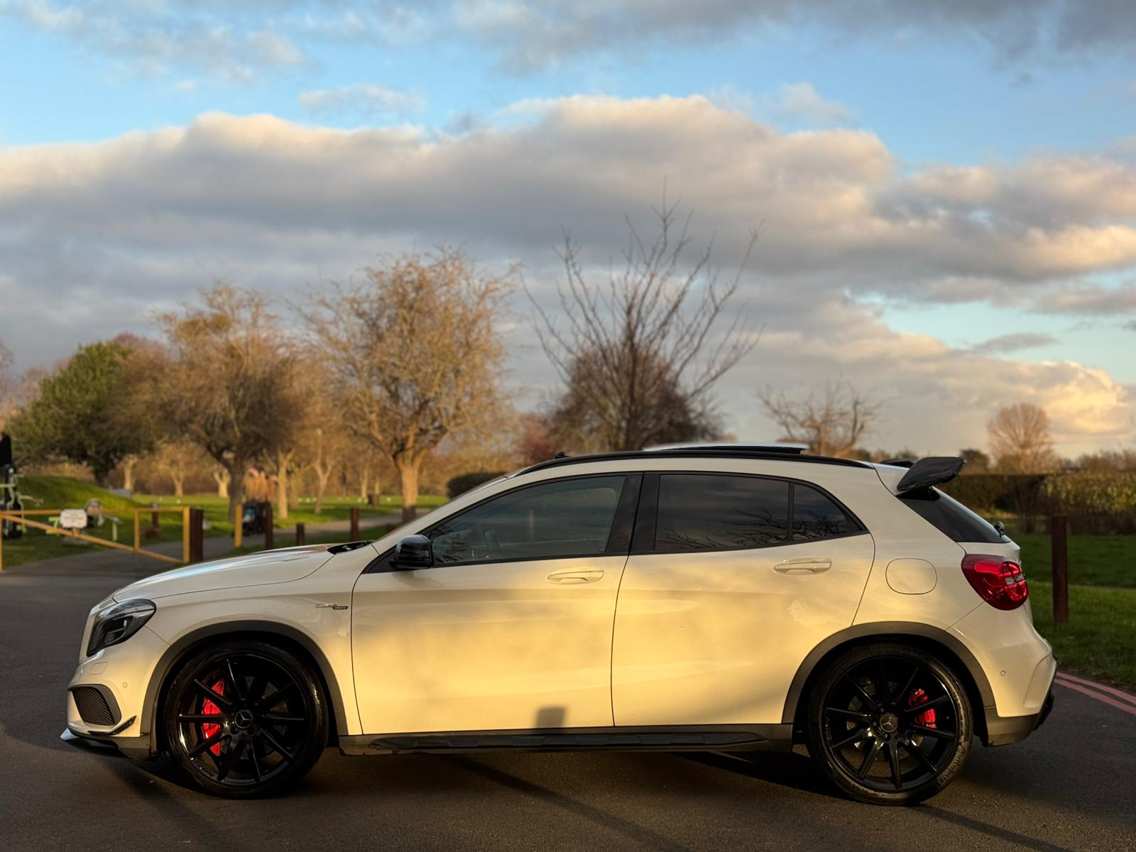 MERCEDES-BENZ AMG GLA 45 4MATIC PREMIUM AUTO