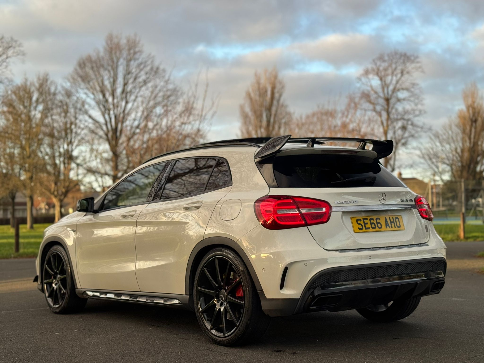 MERCEDES-BENZ AMG GLA 45 4MATIC PREMIUM AUTO