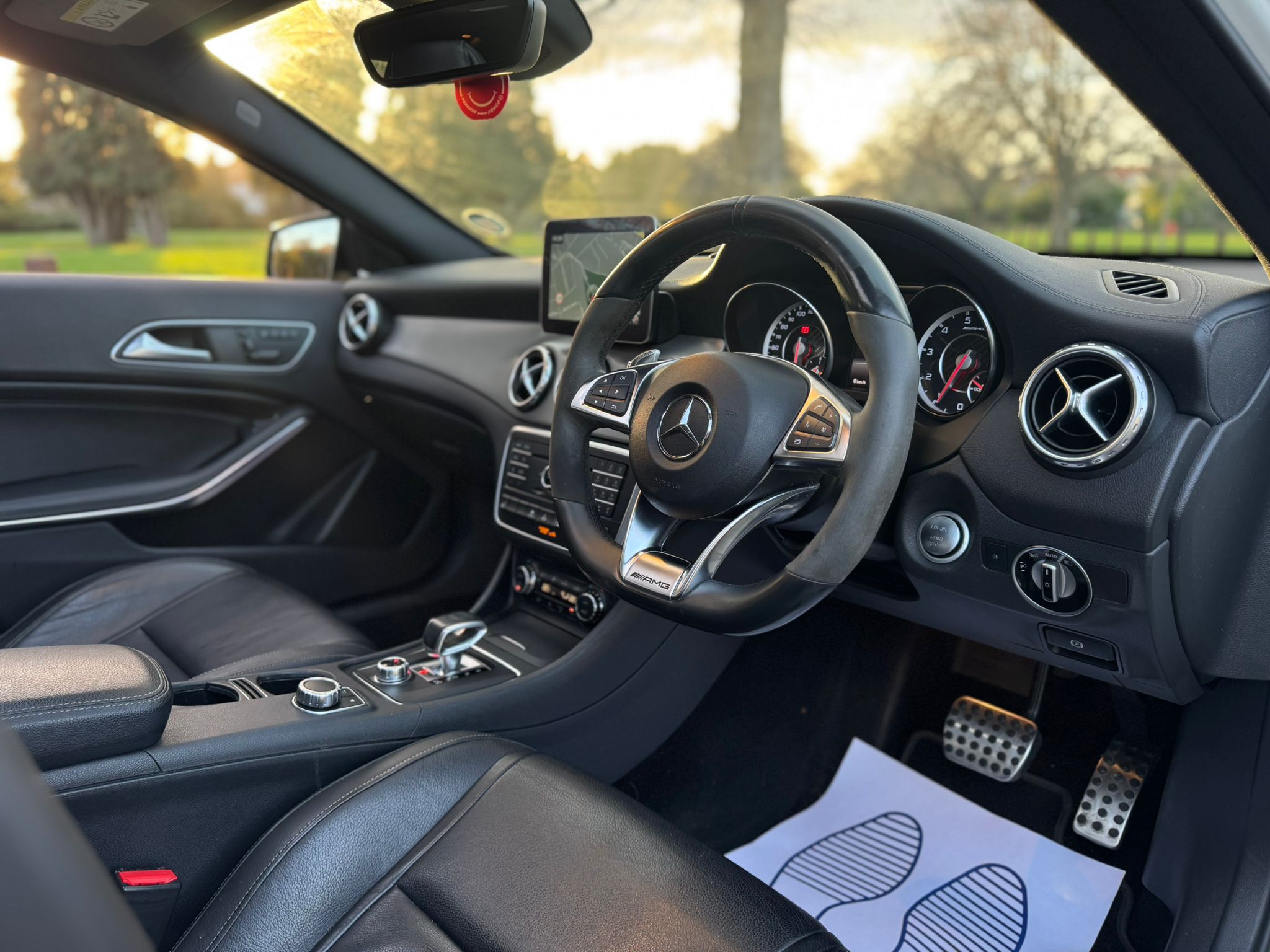 MERCEDES-BENZ AMG GLA 45 4MATIC PREMIUM AUTO